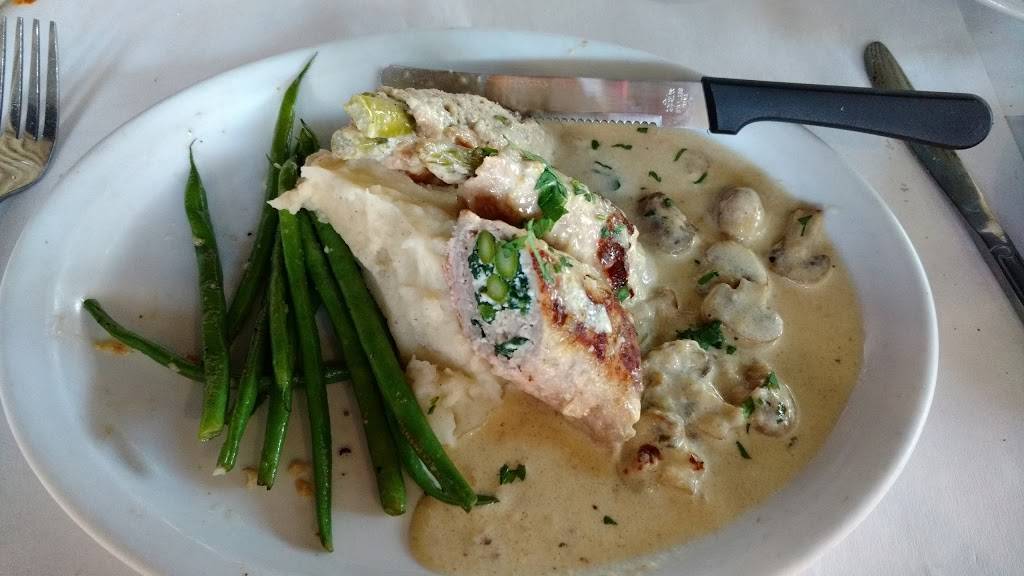 Bistro 13 | restaurant | 4910 Verdugo Way, Camarillo, CA 93012, USA | 8053833388 OR +1 805-383-3388