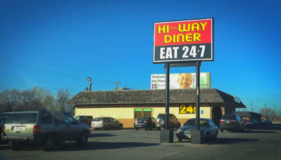 Hi-Way Diner | restaurant | 2105 NE-2, Lincoln, NE 68502, USA | 4024236066 OR +1 402-423-6066