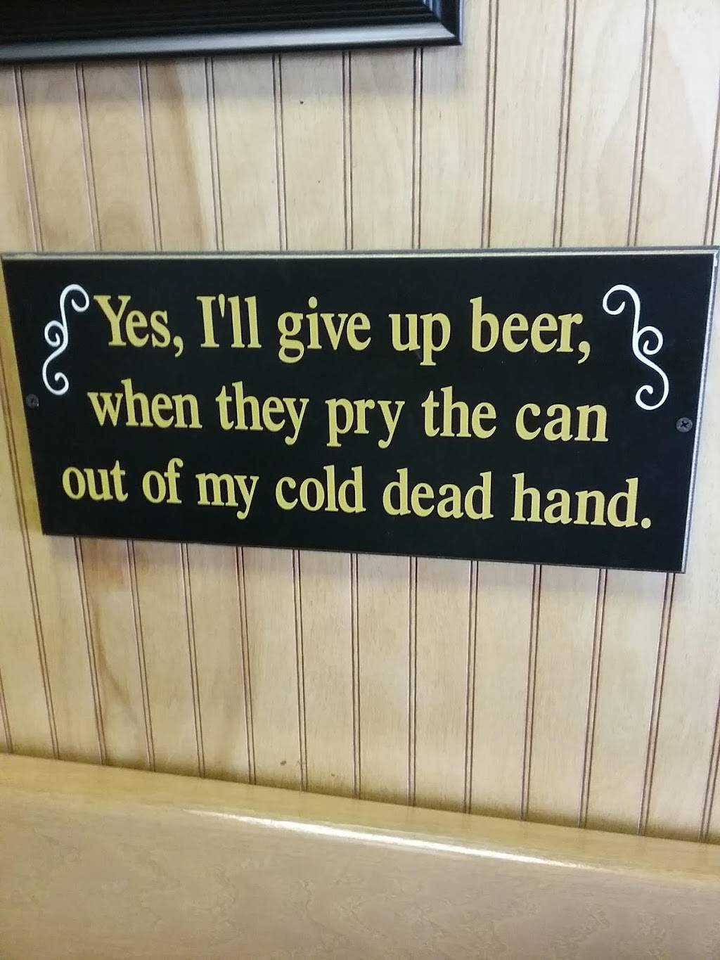 Hank Is Wiser Brewery | restaurant | 213 N Main St, Cheney, KS 67025, USA | 3165420113 OR +1 316-542-0113