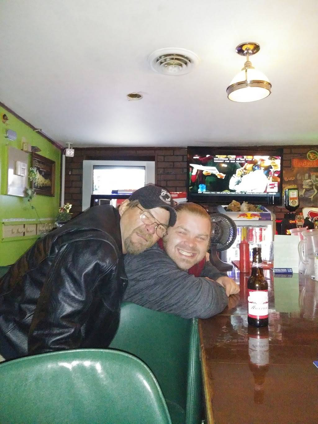 Green Frog Bar | restaurant | 5476 Shepherdstown Rd, Martinsburg, WV 25404, USA | 3042292999 OR +1 304-229-2999