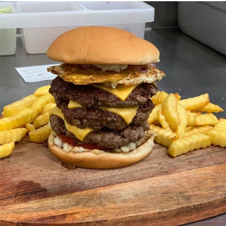 Batata homemade burger | restaurant | inside Mobil Gas Station Store, 8911 S Orange Blossom Trail, Orlando, FL 32809, USA | 4078572841 OR +1 407-857-2841