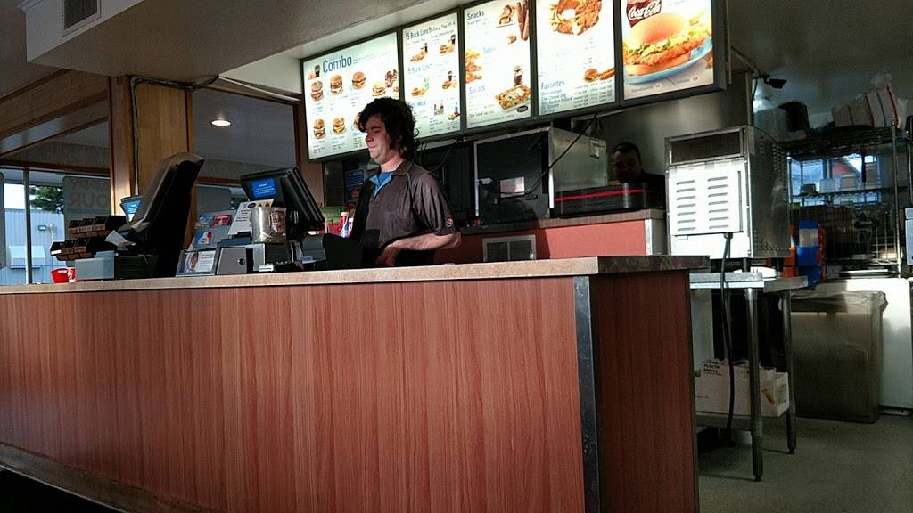 Dairy Queen | restaurant | 441 Avenue A, Seaside, OR 97138, USA | 5037387232 OR +1 503-738-7232