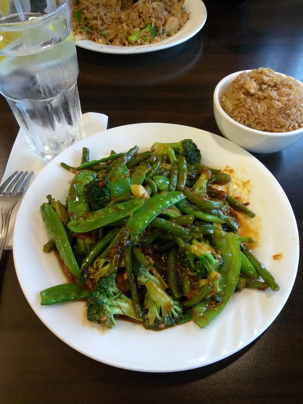 T. Jins China Diner | restaurant | 20835 US Hwy 281 N, Suite # 502, San Antonio, TX 78258, USA | 2105459999 OR +1 210-545-9999