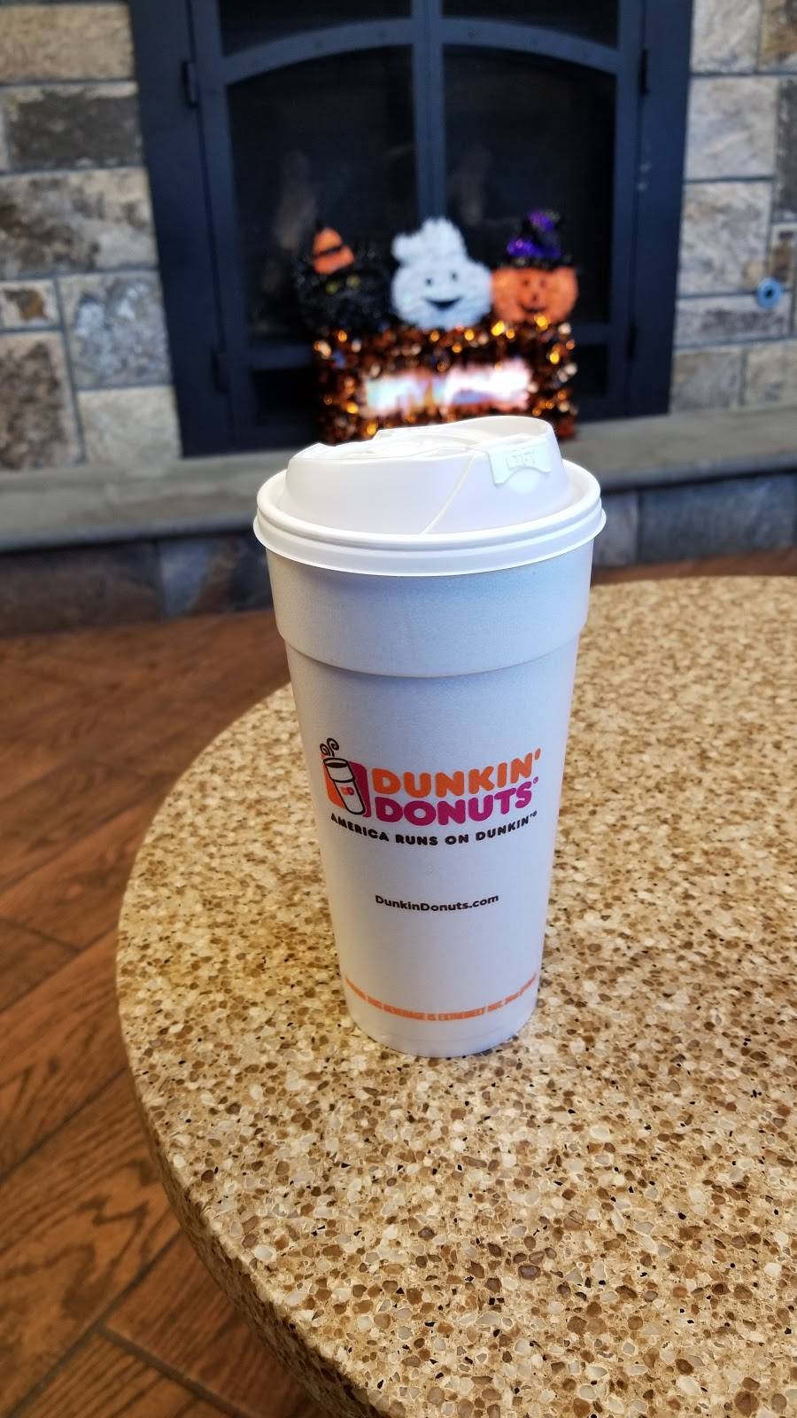 Dunkin | cafe | 489 Middlebury Rd Suite C, Middlebury, CT 06762, USA | 2035980070 OR +1 203-598-0070