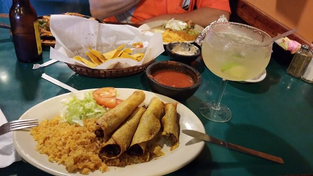 La Palma De Oro | restaurant | 6631 Clinton Hwy Suite #105, Knoxville, TN 37912, USA | 8659388222 OR +1 865-938-8222