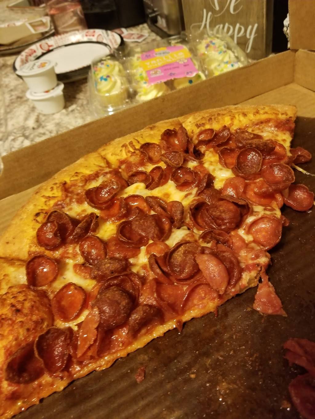 Marcos Pizza | meal delivery | 14871 Detroit Ave, Lakewood, OH 44107, USA | 2162282200 OR +1 216-228-2200