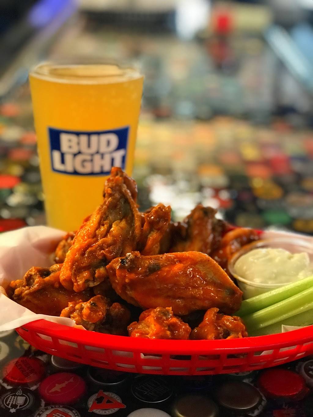 Nic’s Hometown Tavern | restaurant | 180 NJ-36, Keansburg, NJ 07734, USA | 7327692200 OR +1 732-769-2200