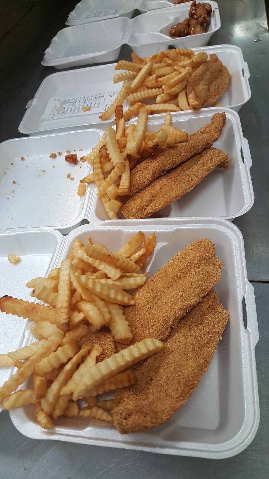 City Best Wings & Deli | restaurant | 2134 Fairburn Rd, Douglasville, GA 30135, USA | 7709477880 OR +1 770-947-7880