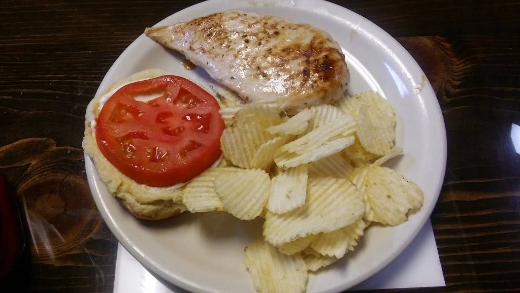 Broadway Diner | restaurant | 426 E Broadway St, Fortville, IN 46040, USA | 3174856120 OR +1 317-485-6120