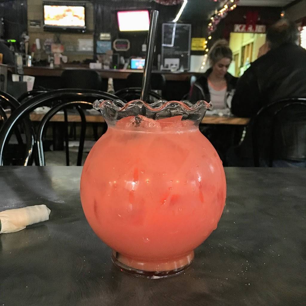 Horse Shoe Lounge | restaurant | 10100 W Grand River Rd, Fowlerville, MI 48836, USA | 5172239886 OR +1 517-223-9886