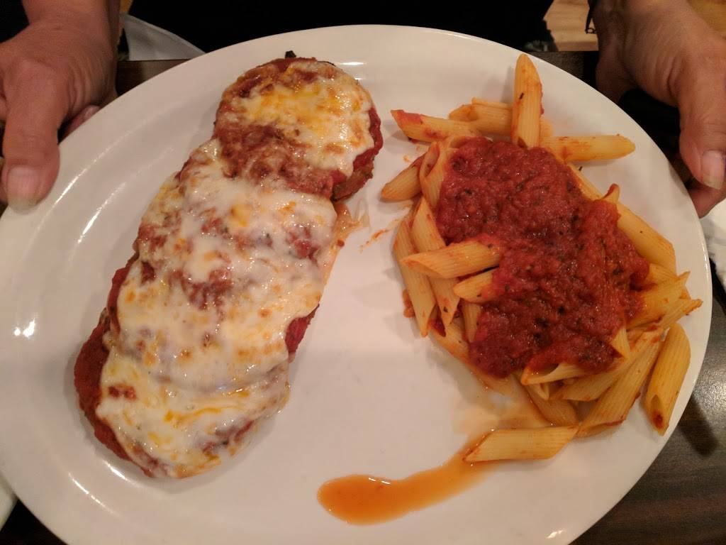 Luccis Pizza & Pasta | restaurant | 3510 PA-130, Irwin, PA 15642, USA | 7247444262 OR +1 724-744-4262