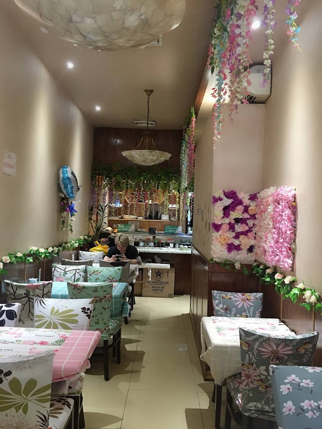 New Metro Sushi Cafe | restaurant | 118-21 Metropolitan Ave, Kew Gardens, NY 11415, USA | 7188508888 OR +1 718-850-8888