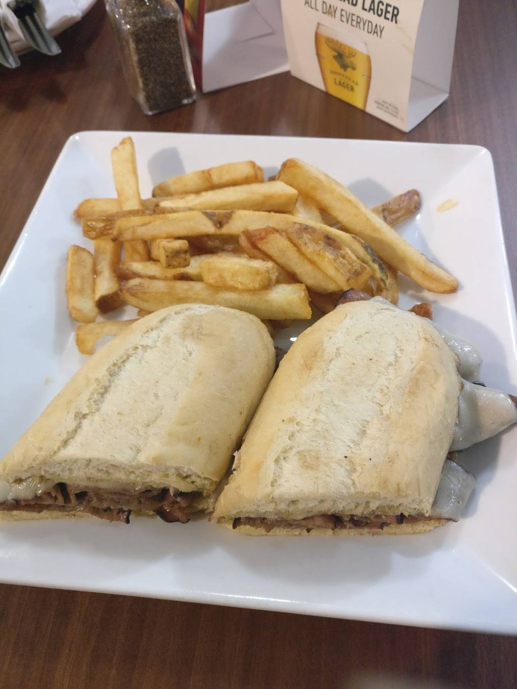 Duke & Duchess | restaurant | 900 Jamieson Pkwy, Cambridge, ON N3C 4N6, Canada | 5196542224 OR +1 519-654-2224