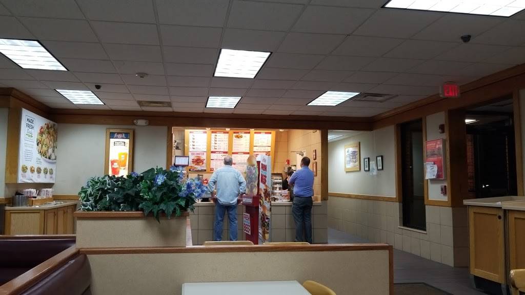 Wendys | restaurant | 29778 Detroit Rd, Westlake, OH 44145, USA | 4408928946 OR +1 440-892-8946