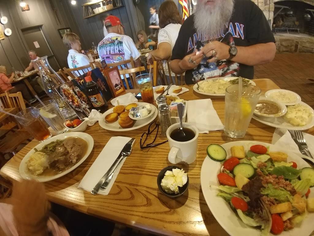 Cracker Barrel Old Country Store | restaurant | 10132 Airport Pkwy, Kingsport, TN 37663, USA | 4233239212 OR +1 423-323-9212