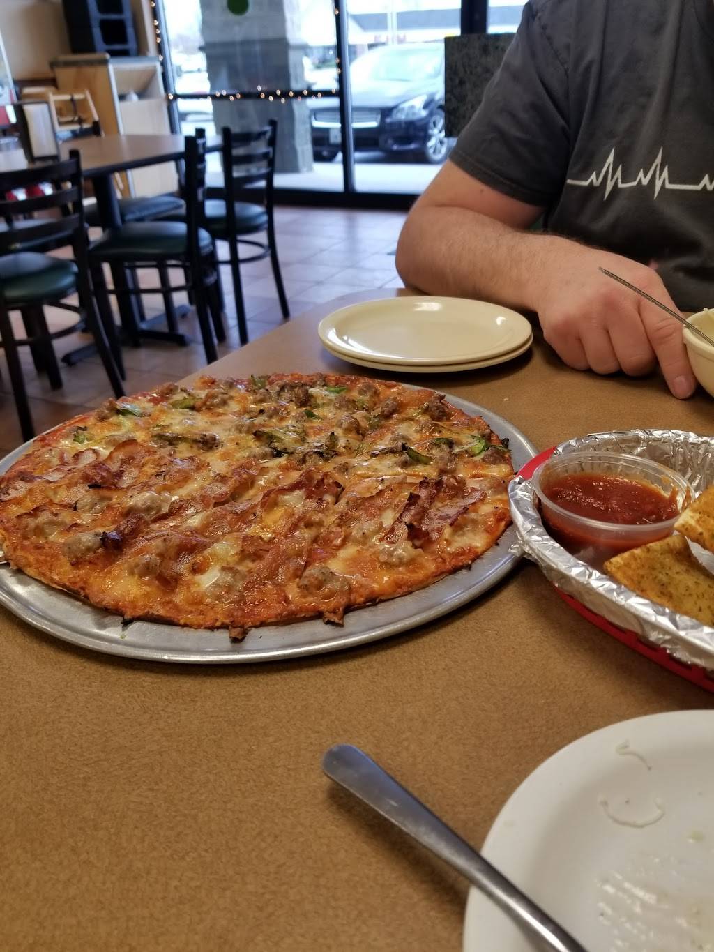 Imos Pizza | meal delivery | 3742 Elm St, St Charles, MO 63301, USA | 6367244667 OR +1 636-724-4667