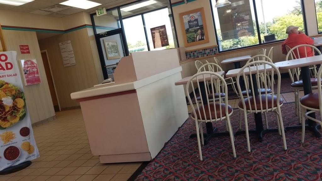 Wendys | restaurant | 2351 N Rolling Rd, Baltimore, MD 21244, USA | 4434365737 OR +1 443-436-5737