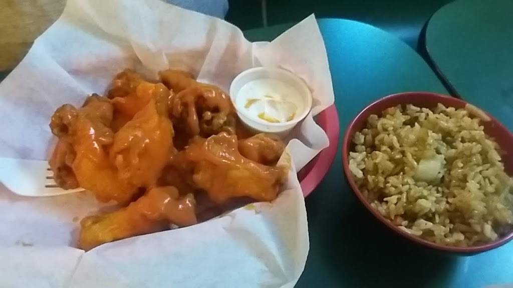 Wings Plus | restaurant | 6410 Weber Rd #5, Corpus Christi, TX 78413, USA | 3613345507 OR +1 361-334-5507