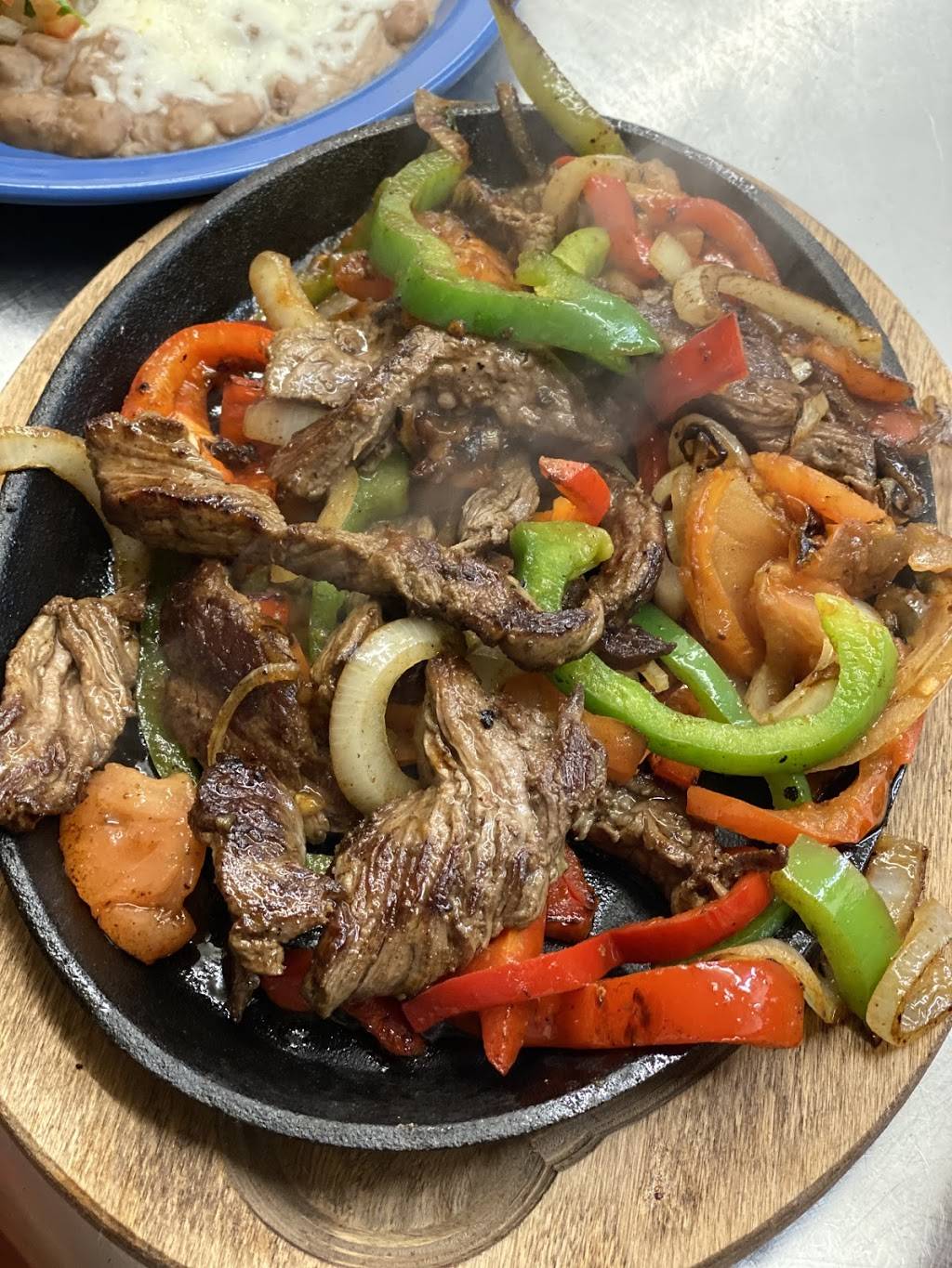 Pueblito #2 Mexican Restaurant | restaurant | 2365 Esplanade, Chico, CA 95926, USA | 5308959607 OR +1 530-895-9607