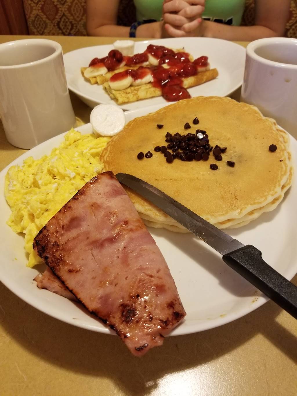 Middletown Pancake House | restaurant | 1610 NJ-35, Middletown, NJ 07748, USA | 7326711145 OR +1 732-671-1145