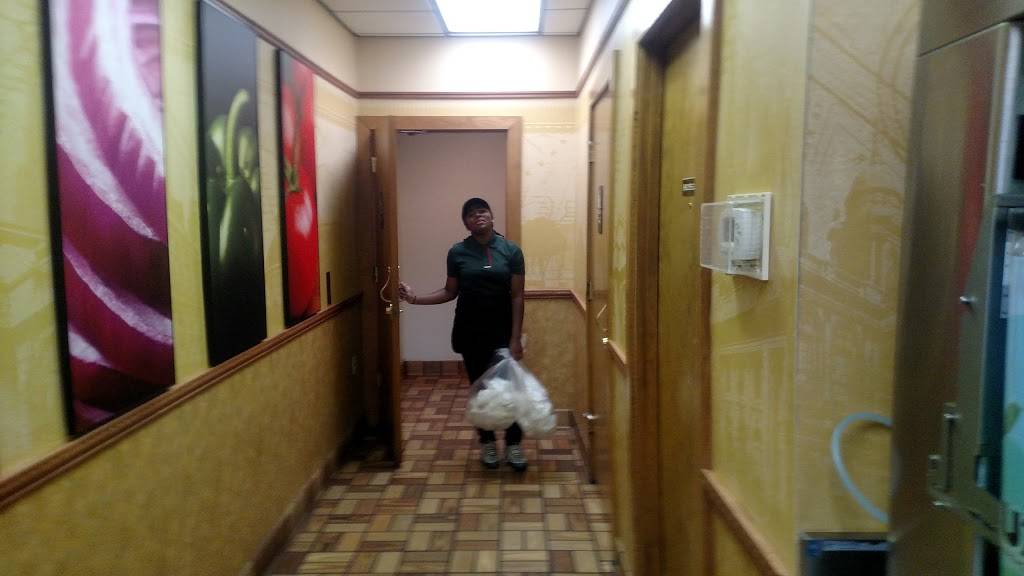 Subway | restaurant | 140 Airport Rd, Arden, NC 28704, USA | 8286845441 OR +1 828-684-5441