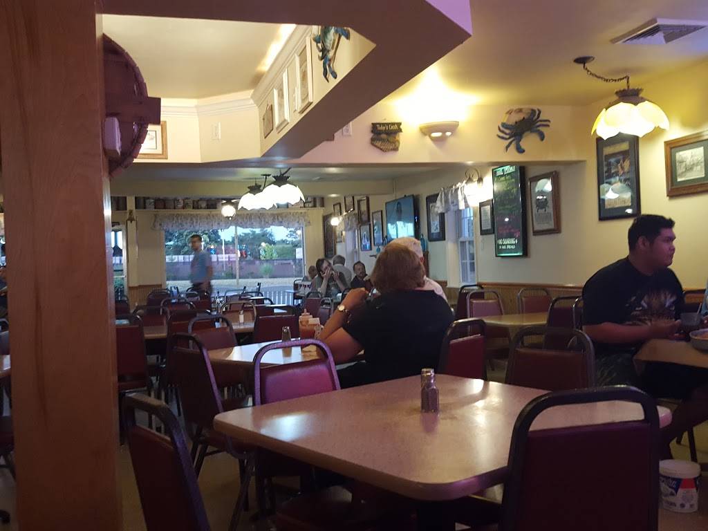 Mays Seafood Restaurant | restaurant | 5640 Urbana Pike, Frederick, MD 21704, USA | 3016624233 OR +1 301-662-4233