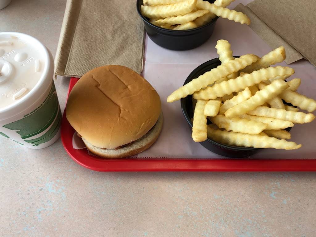 Twistee Treat | restaurant | 1207 E Washington St, East Peoria, IL 61611, USA | 3096992604 OR +1 309-699-2604