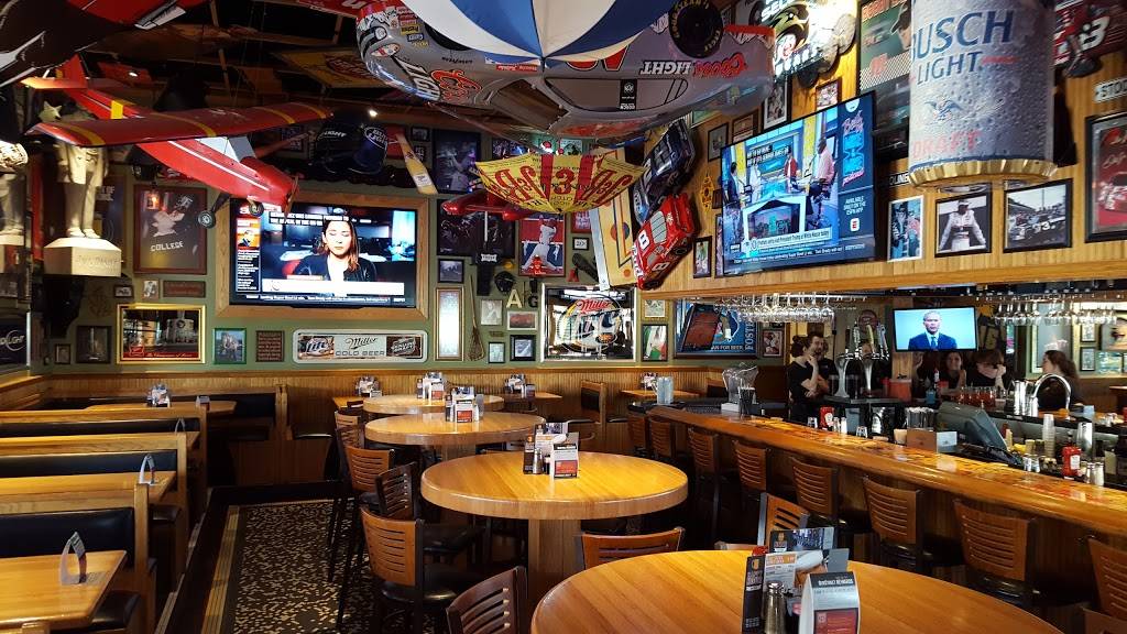 54th Street Grill & Bar | restaurant | 6660 Edwardsville Crossing Dr, Glen Carbon, IL 62034, USA | 6186565455 OR +1 618-656-5455