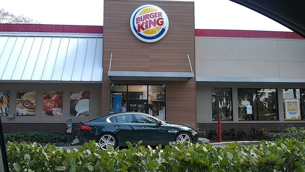 Burger King | restaurant | 2801 SW 27th Ave, Miami, FL 33133, USA | 3054453985 OR +1 305-445-3985