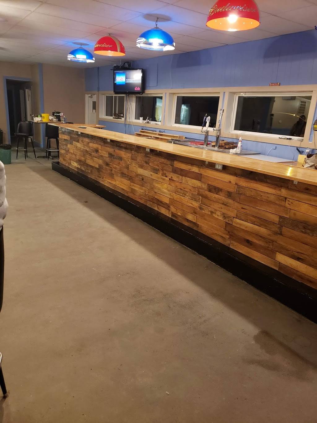 Montrose Sandbar | restaurant | 19 Main St, Montrose, IA 52639, USA | 3194637293 OR +1 319-463-7293