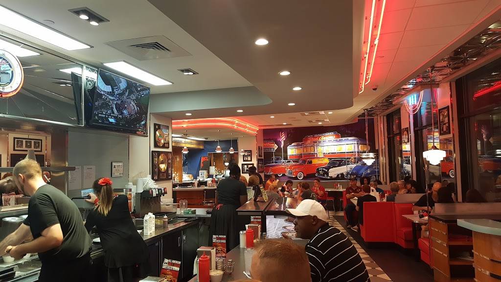 RedEye Diner | restaurant | 210 E Trade St c149, Charlotte, NC 28202, USA | 9805852867 OR +1 980-585-2867