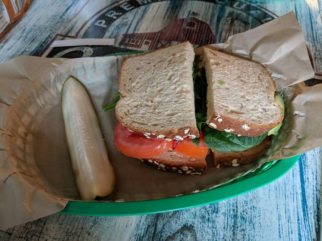 Green Goat | restaurant | 203 S Main St, Wauconda, IL 60084, USA | 8478650489 OR +1 847-865-0489