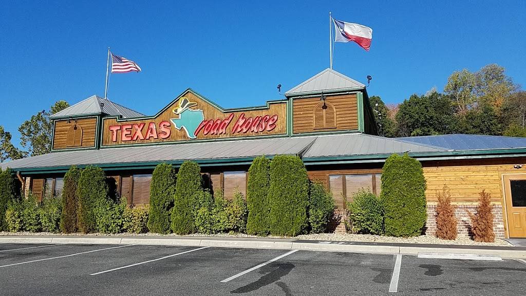 Texas Roadhouse | restaurant | 3816 Wards Rd, Lynchburg, VA 24502, USA | 4342371516 OR +1 434-237-1516