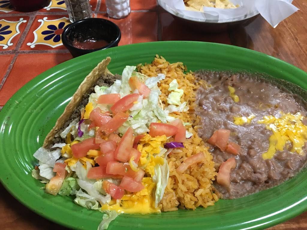 Garcias Mexican Restaurant | restaurant | 8601 US-377, Tolar, TX 76476, USA | 2548355289 OR +1 254-835-5289