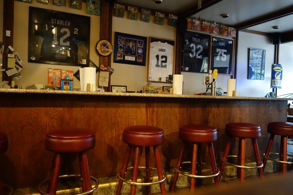 Phat Matts BBQ | restaurant | 3415 Telegraph Ave, Oakland, CA 94609, USA | 5108797294 OR +1 510-879-7294