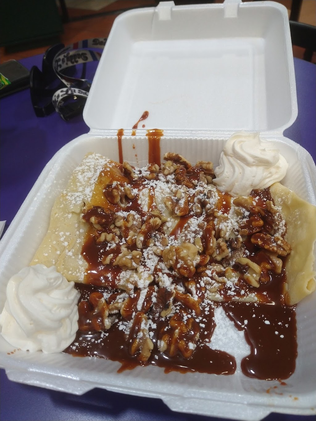 Flores Ice Cream & Crepe | restaurant | 2105 Edison Hwy, Bakersfield, CA 93305, USA | 6616340480 OR +1 661-634-0480