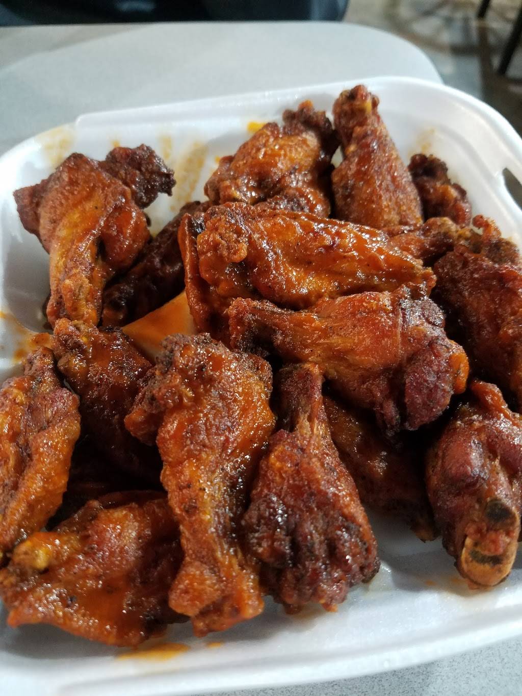 R&R Extreme Wings | restaurant | 4361 N Keystone Ave, Indianapolis, IN 46205, USA | 3173774490 OR +1 317-377-4490