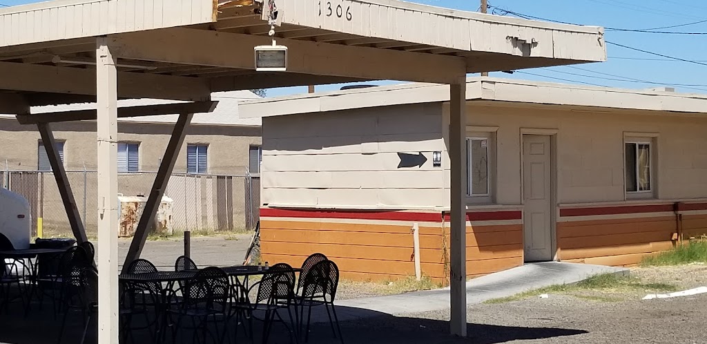 Sopes Yogi | restaurant | 1300 S 4th Ave, Yuma, AZ 85364, USA | 9282485788 OR +1 928-248-5788