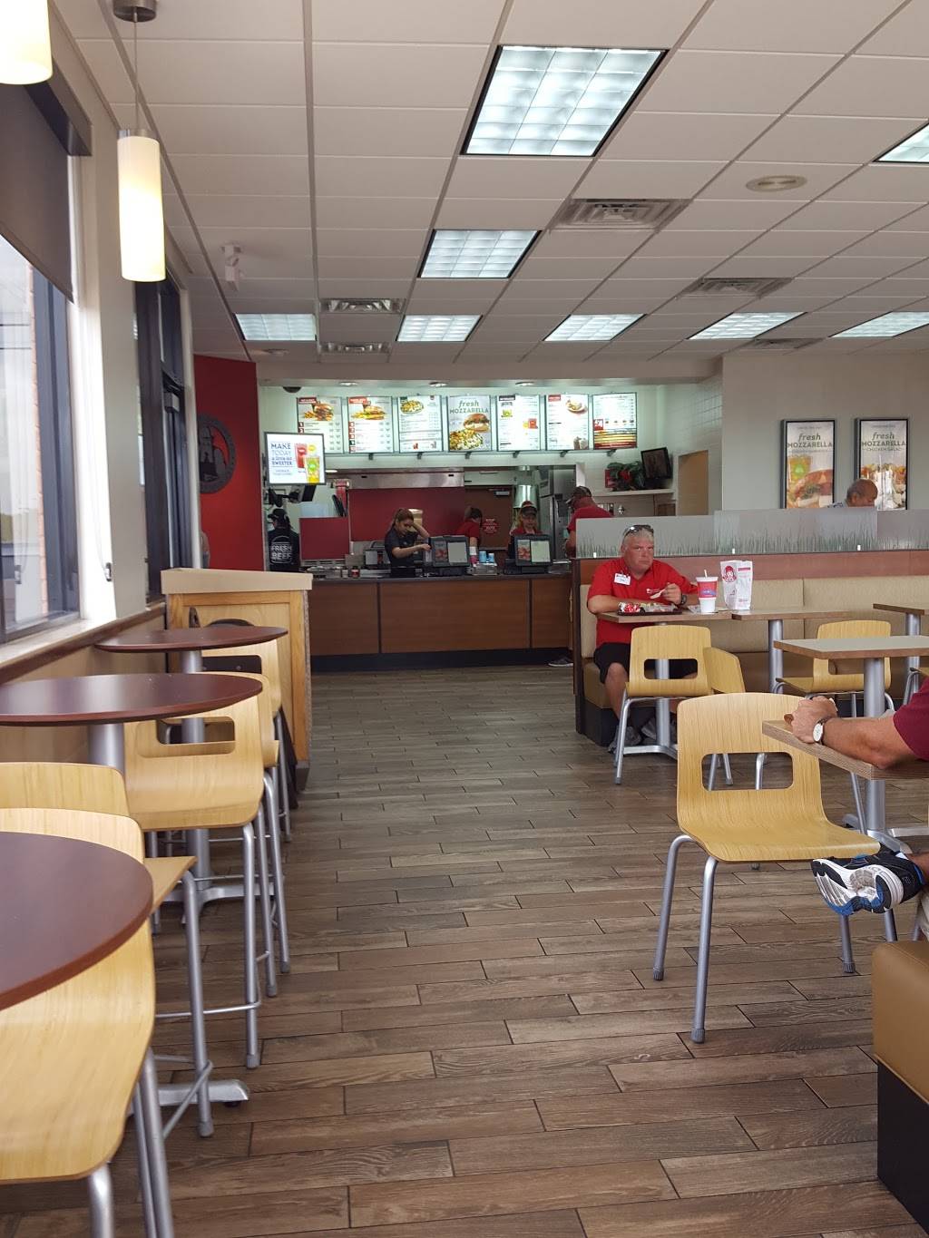 Wendys | restaurant | 1651 SW 107th Ave, Miami, FL 33165, USA | 3052282560 OR +1 305-228-2560