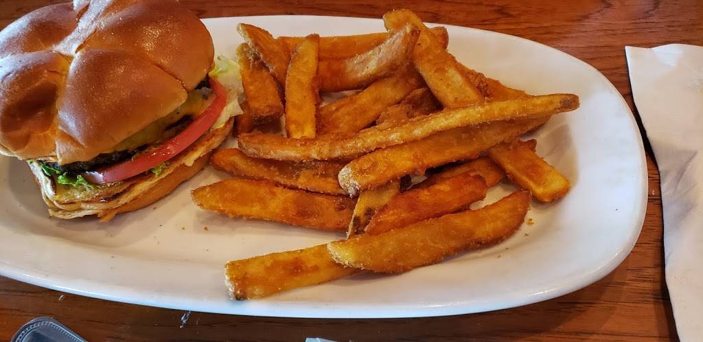 Carolina Ale House | restaurant | 6810 SW 40th St, Miami, FL 33155, USA | 3056663757 OR +1 305-666-3757