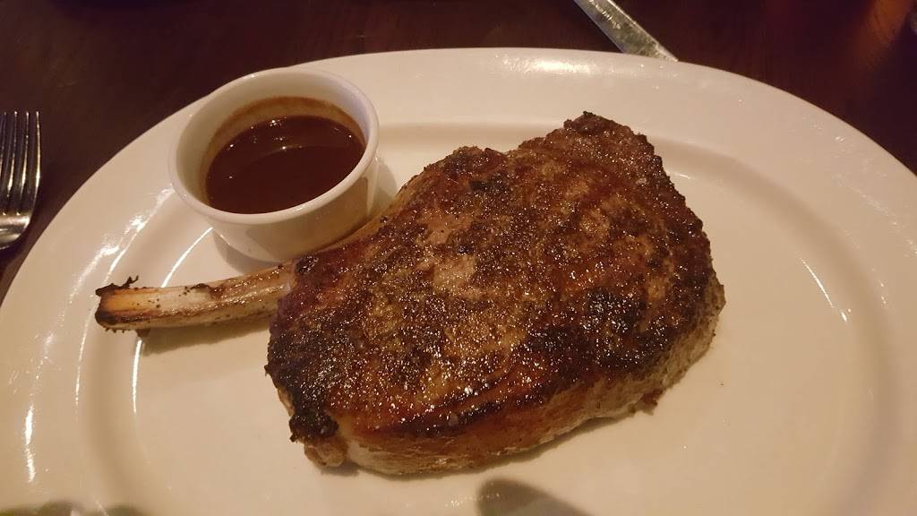 Carnevor | restaurant | 718 N Milwaukee St, Milwaukee, WI 53202, USA | 4142232200 OR +1 414-223-2200