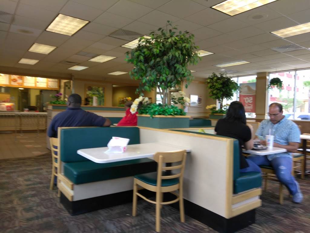 Wendys | restaurant | 7027 Commonwealth Ave, Jacksonville, FL 32220, USA | 9046931540 OR +1 904-693-1540