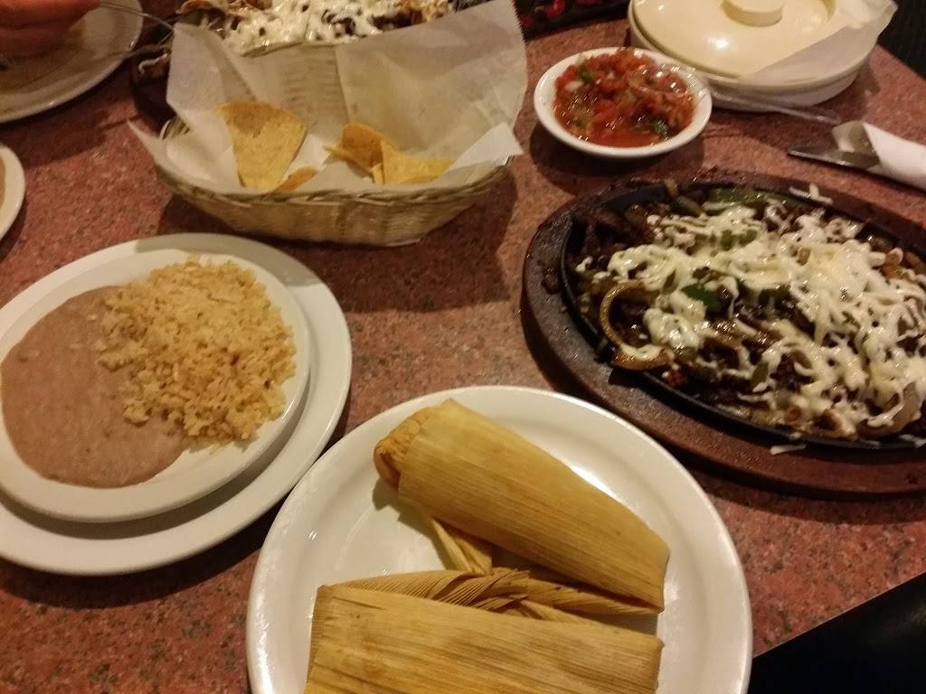 Tecalitlan Restaurant | restaurant | 1071 N Caron Rd, Rochelle, IL 61068, USA | 8155617576 OR +1 815-561-7576