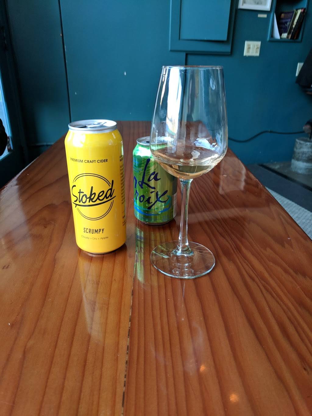 Woods Outbound | restaurant | 4045 Judah St, San Francisco, CA 94122, USA | 4155718025 OR +1 415-571-8025