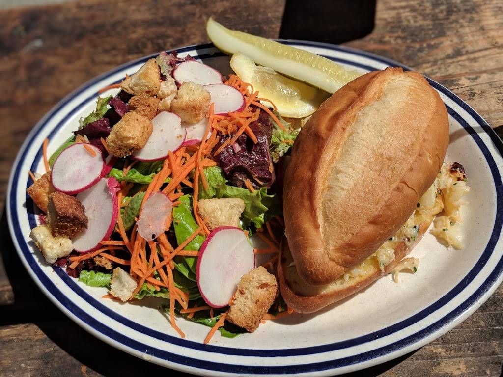 Fish | restaurant | 350 Harbor Dr, Sausalito, CA 94965, USA | 4153313474 OR +1 415-331-3474