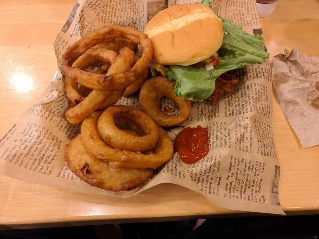 Wayback Burgers | restaurant | 1249 W Main St #11, Waterbury, CT 06708, USA | 2035273546 OR +1 203-527-3546