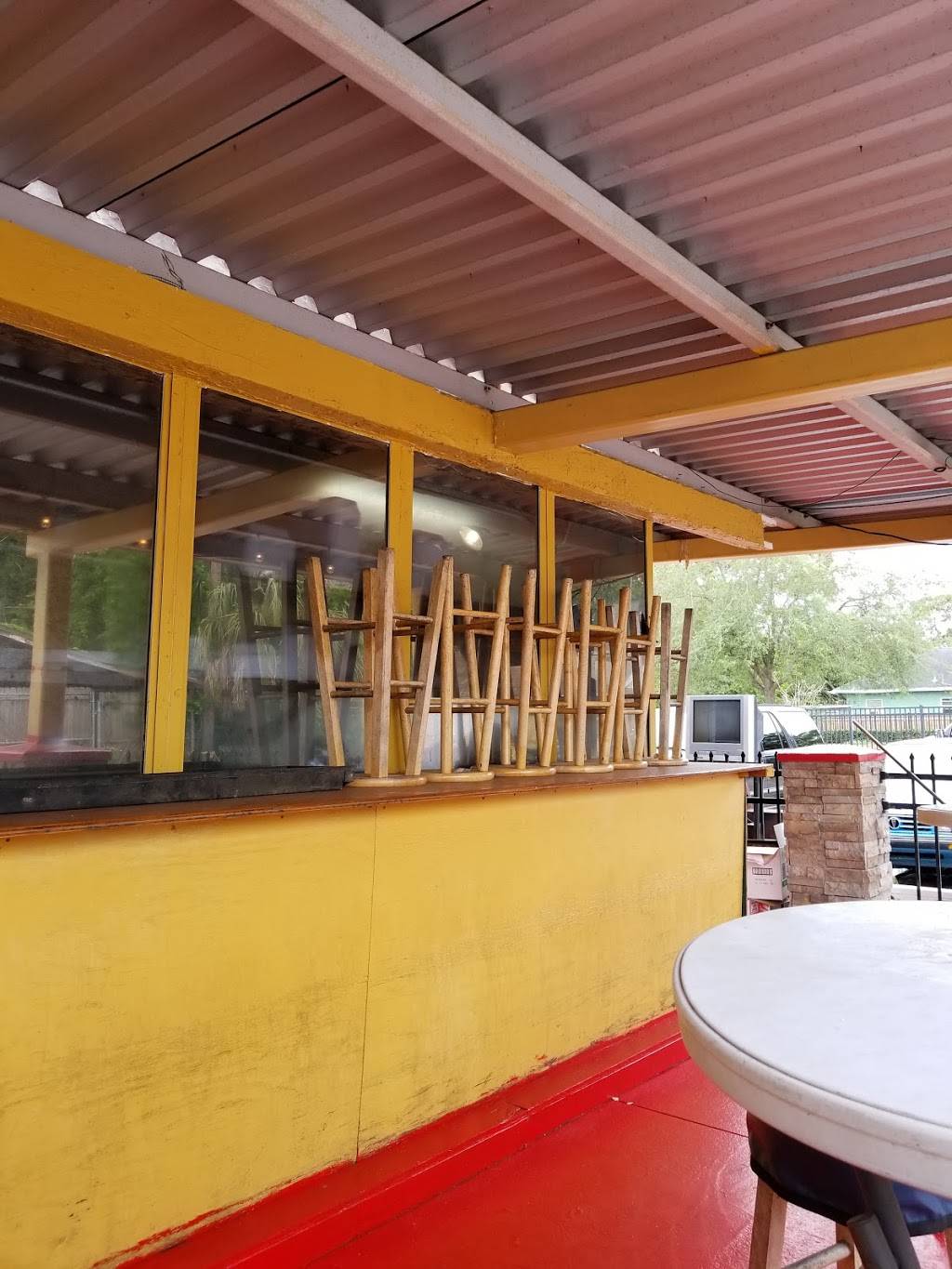 Town Hall Restaurant | restaurant | 1970 Dr Martin Luther King Way, Sarasota, FL 34234, USA | 9419553133 OR +1 941-955-3133