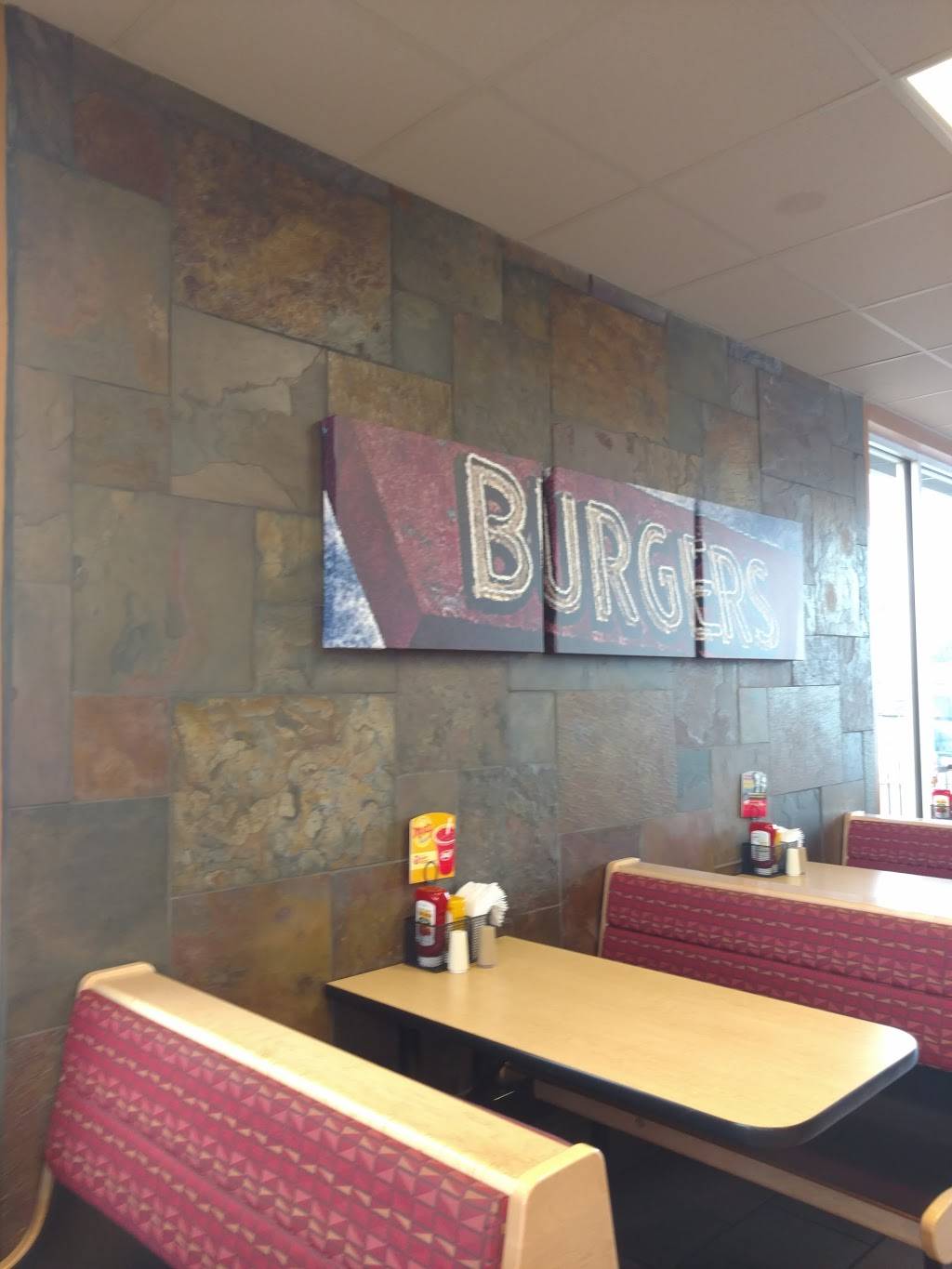 Dairy Queen Grill & Chill | restaurant | 2000 N Bluff St, Fulton, MO 65251, USA | 5736424420 OR +1 573-642-4420