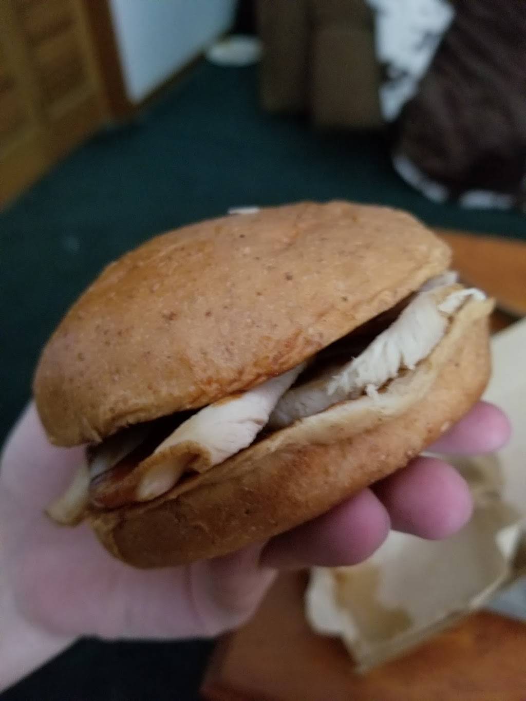 Arbys | meal takeaway | 1225 NE Coronado Dr, Blue Springs, MO 64014, USA | 8162282723 OR +1 816-228-2723