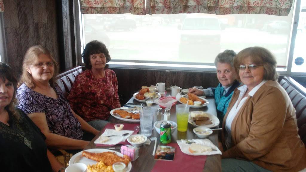 Chat-n-Chew | restaurant | 2600 W Market St, Warren, OH 44485, USA | 3308987940 OR +1 330-898-7940